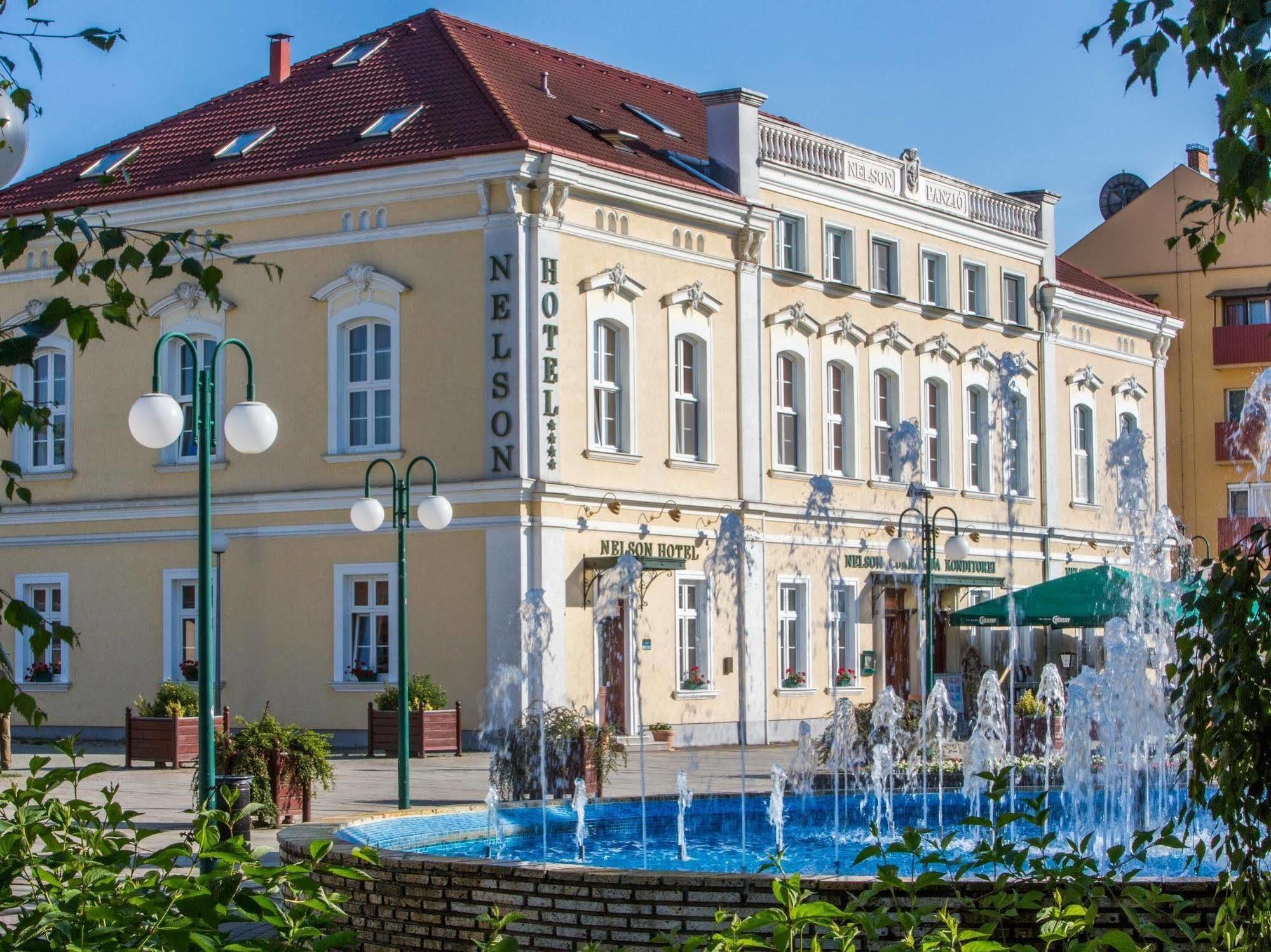 Nelson Hotel Hajdúszoboszló Extérieur photo