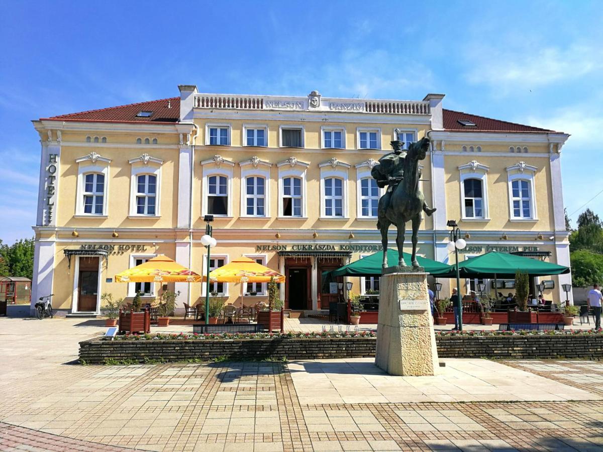 Nelson Hotel Hajdúszoboszló Extérieur photo